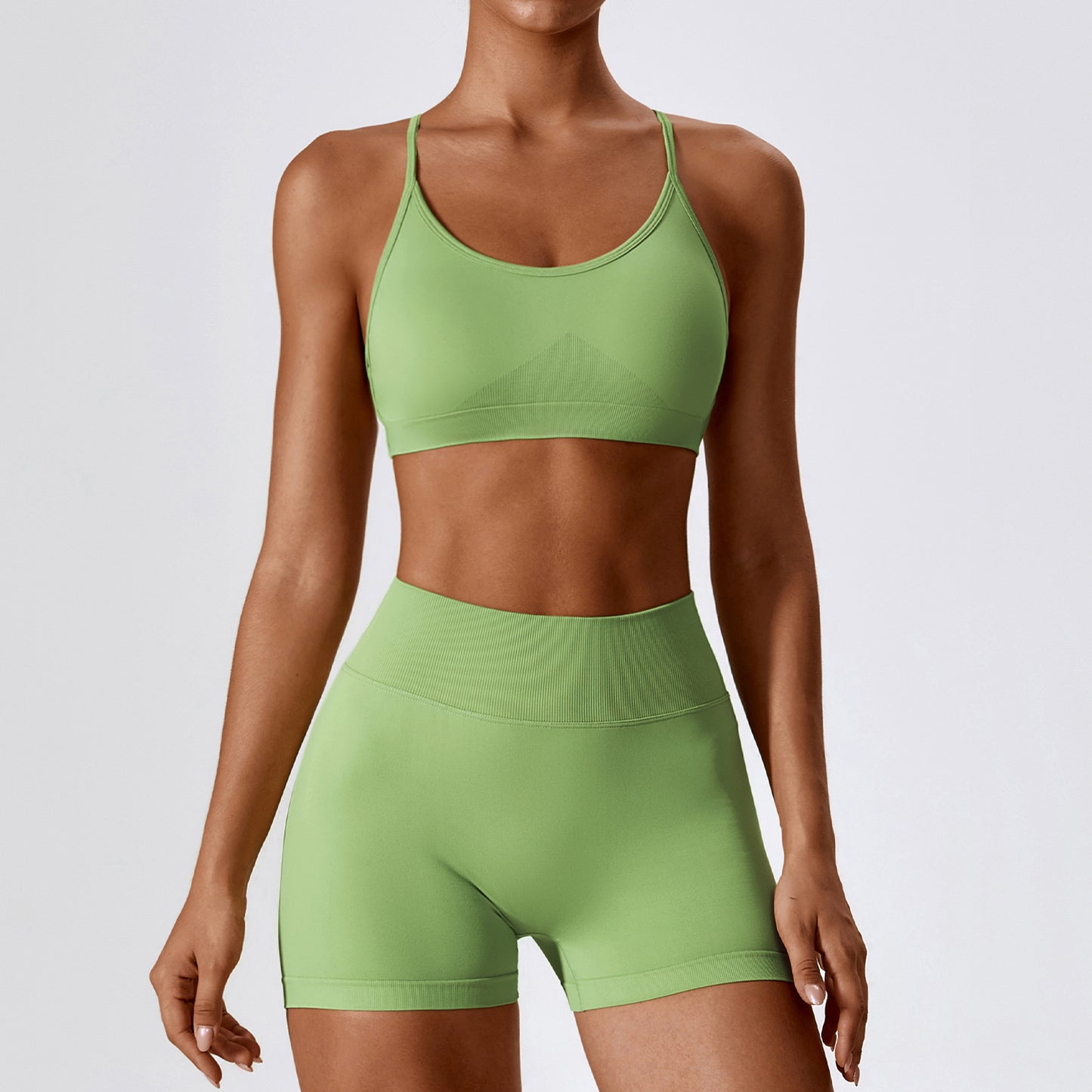 Conjunto fitness mujer short y top espalda al descubierto