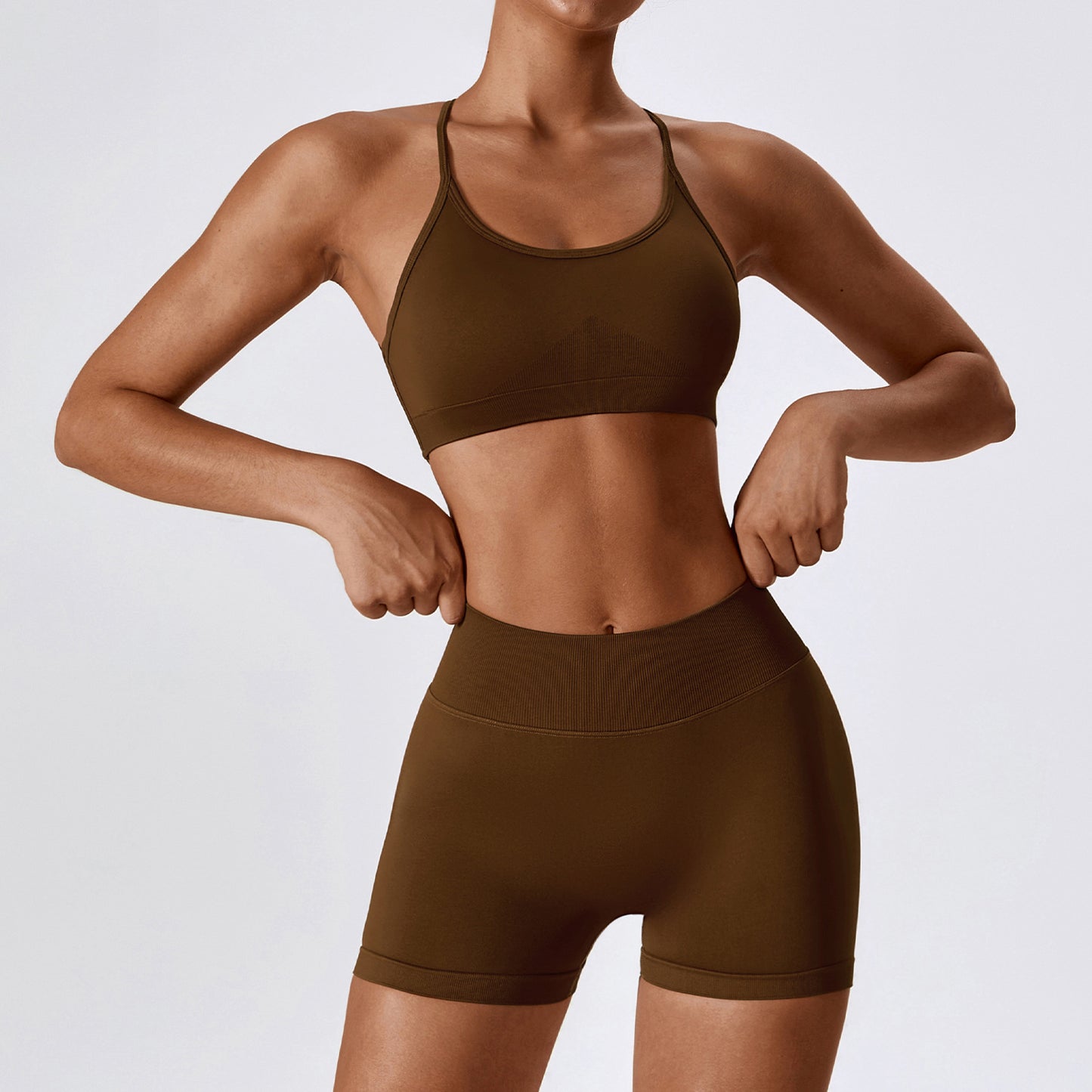 Conjunto fitness mujer short y top espalda al descubierto